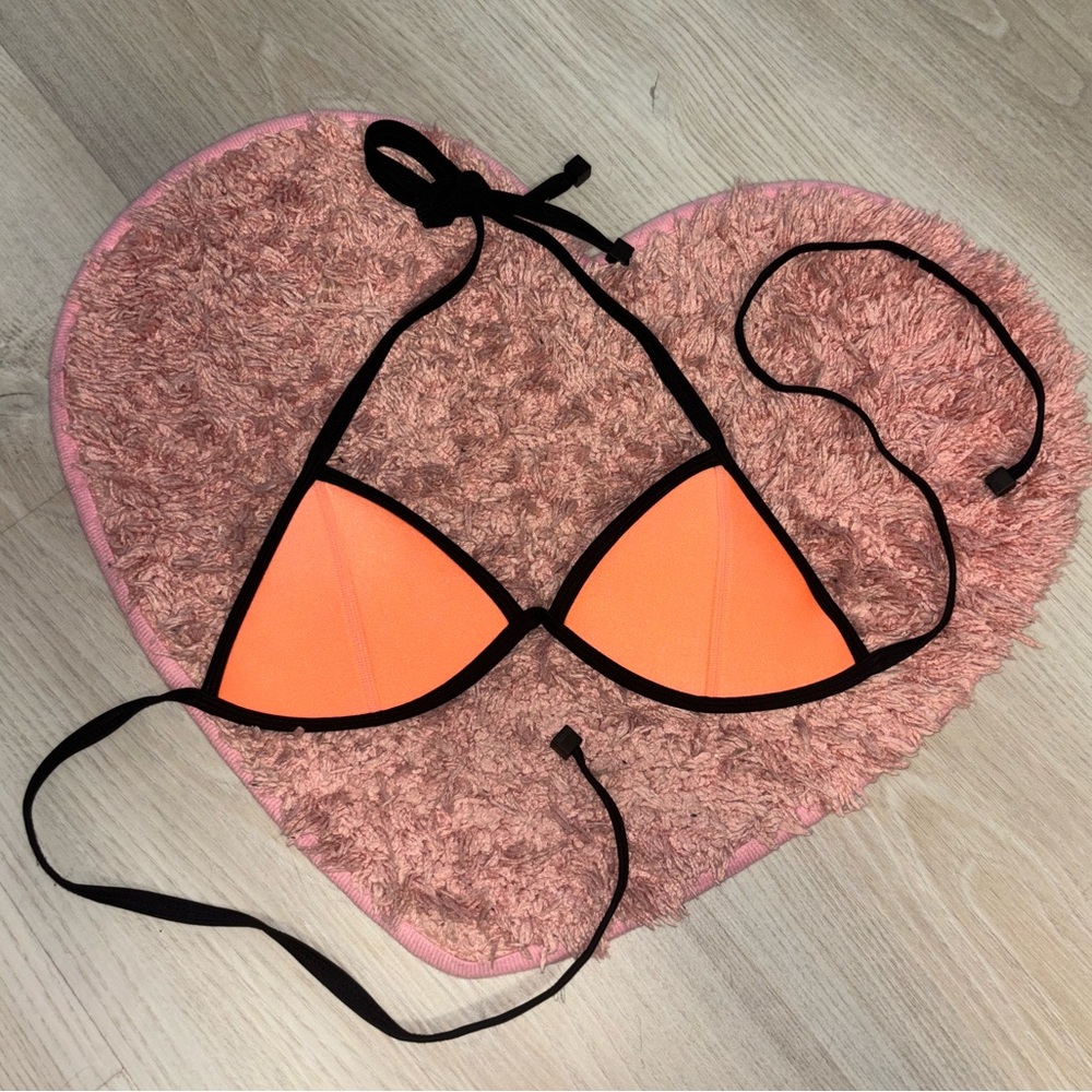 TRIANGL bikini top